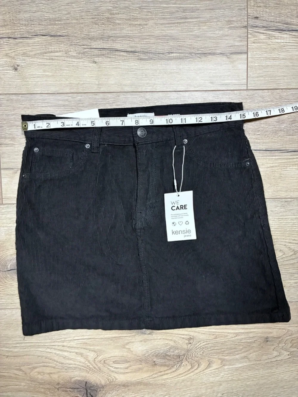 NWT Kensie Jeans Black Corduroy Mini Skirt Size 4/27